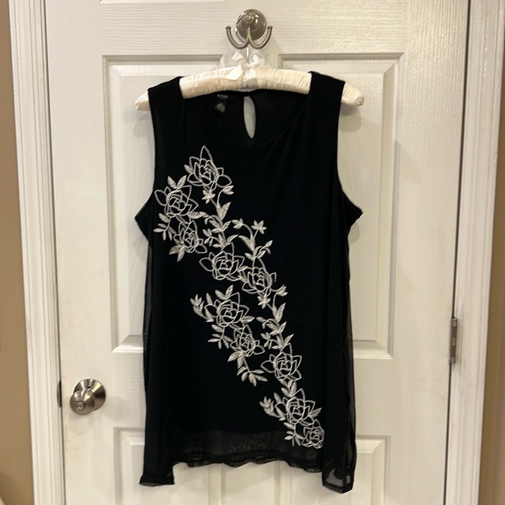 Alfani sleeveless crepe, embroidered overlay top